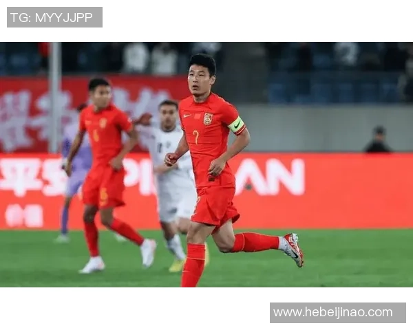 从巅峰到低谷:一位足球落魄球星的心路历程与复苏之路 从巅峰到低谷:一位足球落魄球星的心路历程与复苏之路