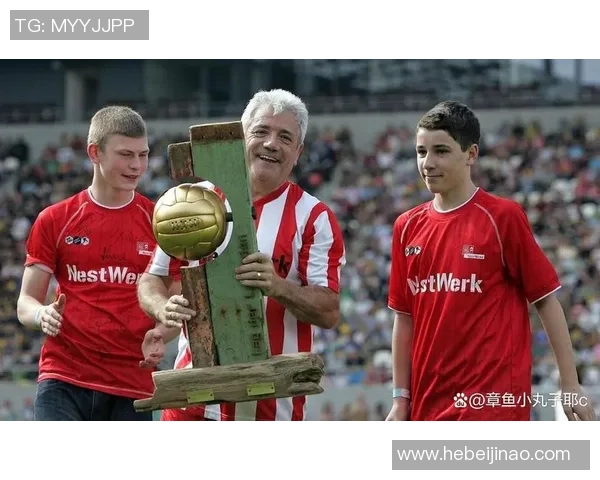 足球连线全球球星精彩瞬间揭秘 球场传奇人物交织的巅峰对决